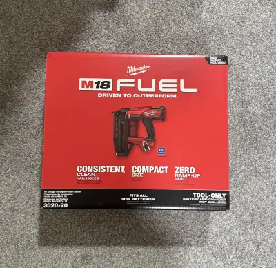 Milwaukee Tool M18 FUEL 18V Lithium-Ion Brushless Cordless 16ga Finish Nailer (Tool-Only)