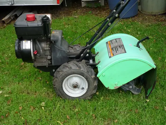 STATESMAN 5HP REAR TINE ROTOTILLER in Lawnmowers & Leaf Blowers in Oakville / Halton Region - Image 3