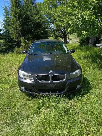 Please Read Ad! 2011 Bmw 323i series 3, 3.0L inline 6 very fun car to drive, in great shape all arou...
