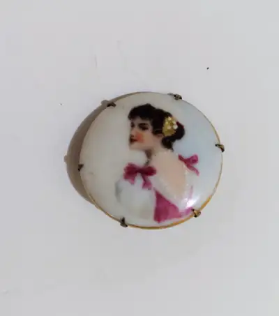 Vintage Victorian Lady Portrait Brooch Pin, View more