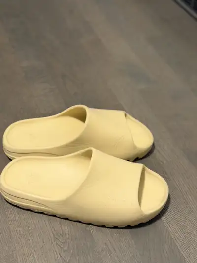 Adidas Yeezy Slides, View more