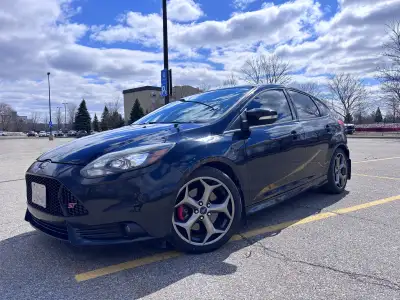 One owner 2014 Focus ST 162,000km Includes: - 162,000km - Azenis FK510 tires purchased last summer o...