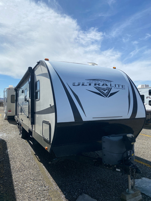 2017 Open Range Ultra Lite 3110BH in Travel Trailers & Campers in Calgary - Image 2