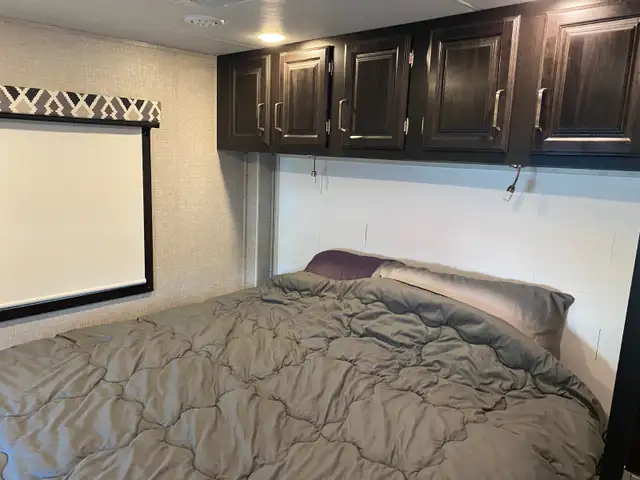 2022 Jayco Precept 37G Motorhome in RVs & Motorhomes in Grande Prairie - Image 9