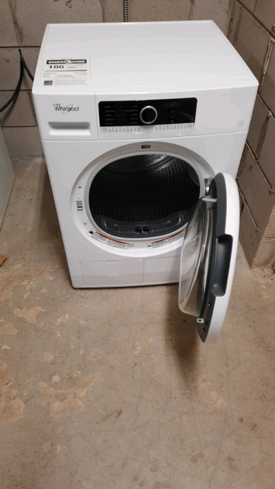 24" Whirlpool ventless electric dryer 240V(Not working properly), View more