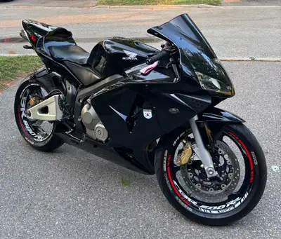 2003 Honda Cbr 600 RR low km Needs nothing for safety 31k km New pirelli Tires Full 2 brothers exhau...