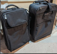 $20 for 2 Small luggage bag ( carry-on airplane)W good wheel