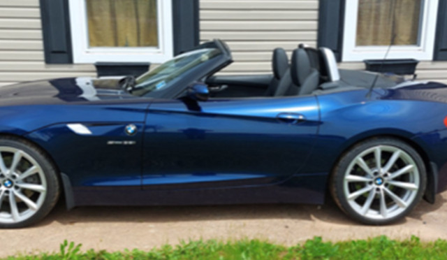 2009 BMW Z4 sDrive35i in Cars & Trucks in Cape Breton - Image 2