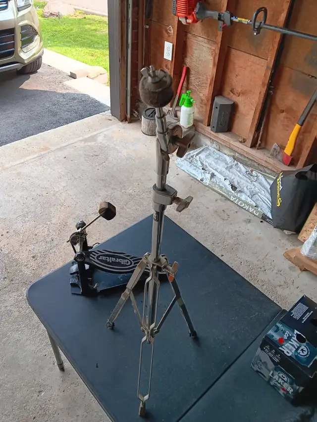 Kick drum pedal in Drums & Percussion in Markham / York Region - Image 2