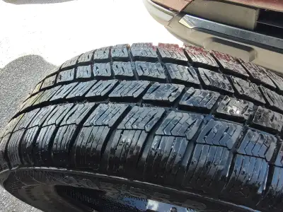 Polaris Barum winter tire. 1 single. Size 205/55r16. Very good tread. Quick sale...$15