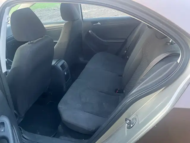 Voxwagon Jetta 489527710361866242