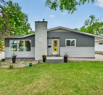 Our property located in Fraser's Grove area is for rent immediately. It's a 3 bedroom, 1 1/2 bathroo...