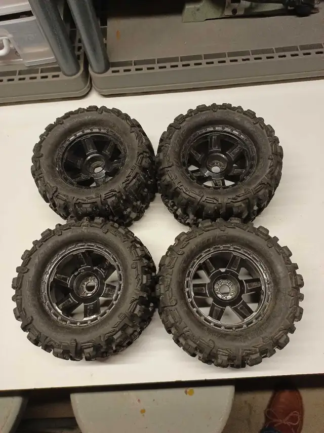 Proline Trenchers 1/8 scale RC tires in Hobbies & Crafts in Barrie - Image 2
