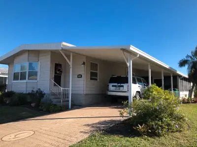À louer maison non fumeur en Floride dans un parc 55 +, pour l’hiver 2026, début janvier pour minimu...
