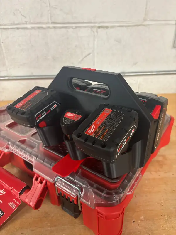 Milwaukee M12 / M18 Battery Caddy Holder 4 or 6 Pack Packout in Power Tools in Markham / York Region - Image 9