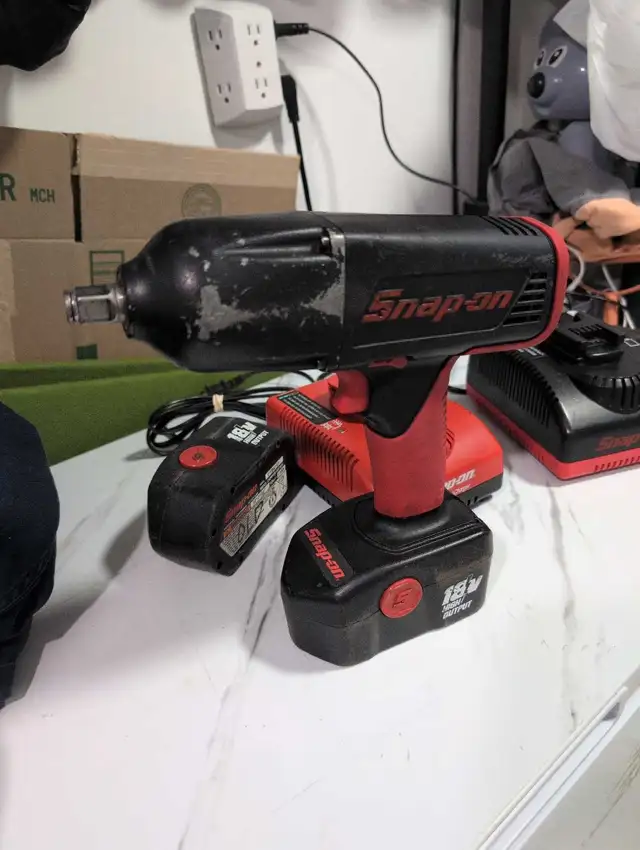 snap on 1/2" impact wrench kit in Power Tools in City of Toronto - Image 4