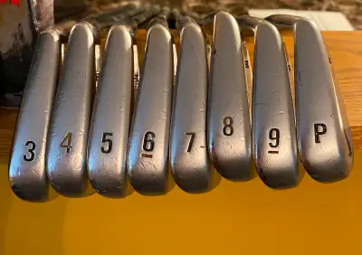 Right-handed Nike forged Victory Red Tiger Woods blades. 3-PW. Dynamic Gold S300 stiff flex shafts....