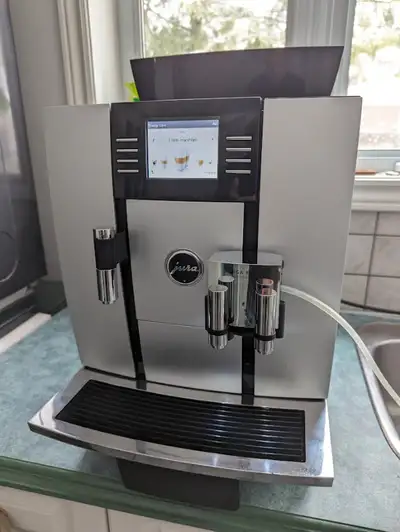 Jura GIGA Super Automatic Espresso Cappuccino Latte machine