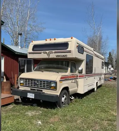 Condition Used - very good condition Very well taken care of 1988 Vanguard motor home. We used it mo...