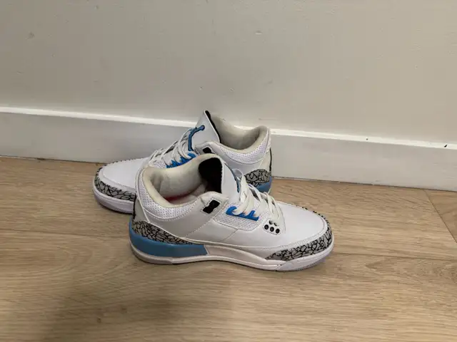 Jordan 3s university blues  in Men's Shoes in Mississauga / Peel Region - Image 5