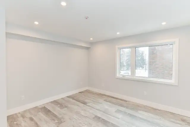 2 Bedroom Student Rental in Long Term Rentals in Kitchener / Waterloo - Image 5