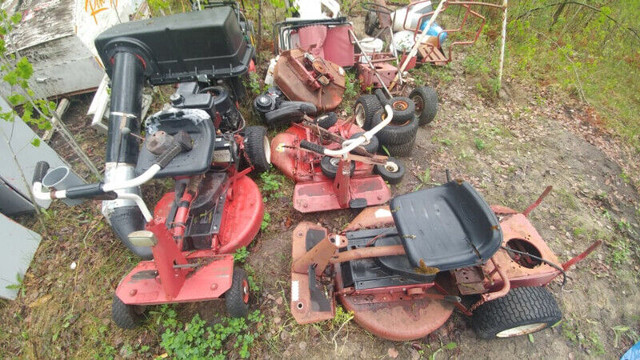 Snapper Lawn Mower Parts in Lawnmowers & Leaf Blowers in Winnipeg