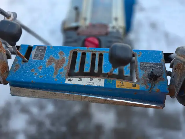Yamaha YS624 Snowblower With Rubber Tracks Similar To The Honda in Snowblowers in Windsor Region - Image 9