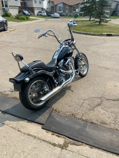 Pro built 96 inch. 5 speed. Less than 10k on engine. 37600km. Needs nothing