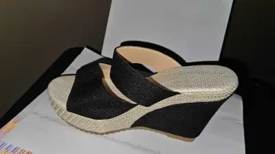 Women's wedge sandals size 5, View more