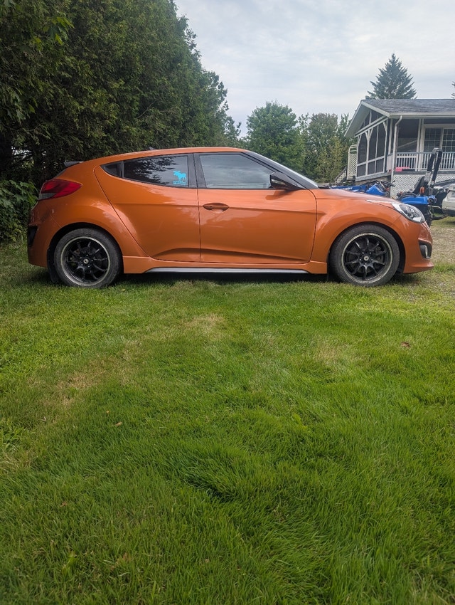 Hyundai Veloster Turbo 2015 — photo 2