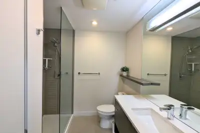 1 Bedroom, 2 Bathroom + Den in Mission - Pet-Friendly
