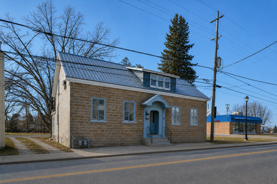 Side by side duplex with a huge property, steps from downtown. Lots of options with R3 C1-1 zoning:...