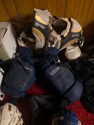 Goalie pants and chest protection, View more