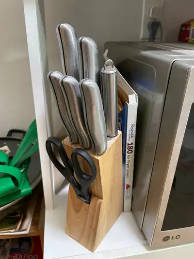  Knife Block Set – 7-Piece with Scissors , View more