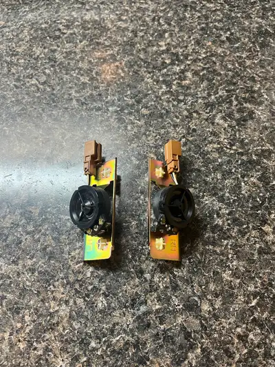 Hello, Some factory 04 Nissan Xterra Tweeters! They were pulled from another 04 parts Xterra; used i...