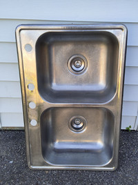 Double Stainless Steel Sink / 4 Hole / Good Condition /Oshawa$50