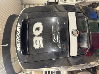 2022 SunTracker FB20 dlx Mercury Command Thrust 90 HP engine with ss prop Trailstar trl/brakes on bo...