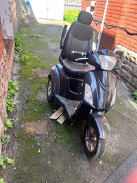FREE Scooter, for scrap or rebuild, missing a wheel