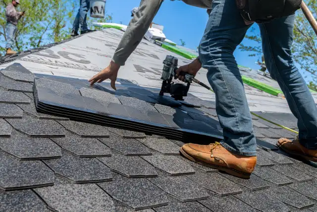 All Points Roofing - Roof Repairs & New Roof Installation in Roofing in Mississauga / Peel Region - Image 2