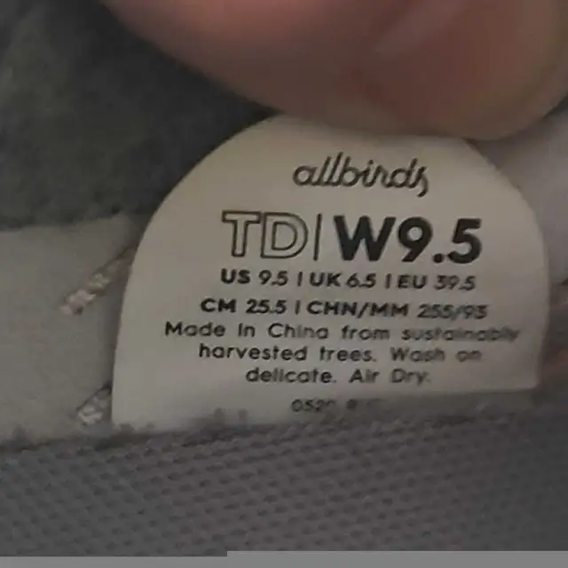 Allbirds Sz 9.5 Womens Tree Dasher Orange Knit Running Shoes in Women's - Shoes in Cambridge - Image 4