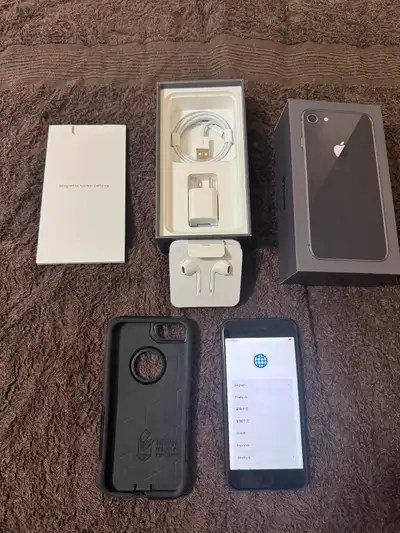 Iphone 8 complet avec accessoires et étui otterbox, View more