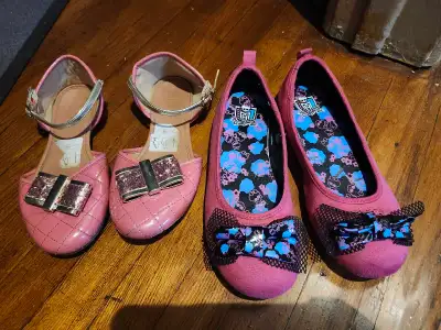 Monster High Pink Shoes Bundle (2 pairs), View more