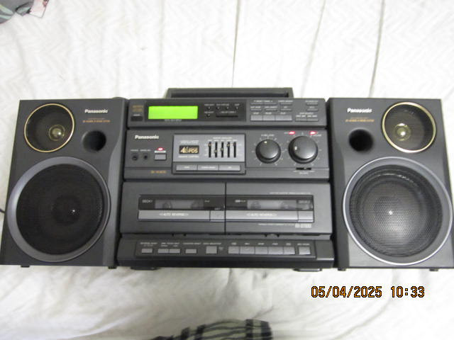 panasonic rx-dt680 boombox in Stereo Systems & Home Theatre in City of Toronto