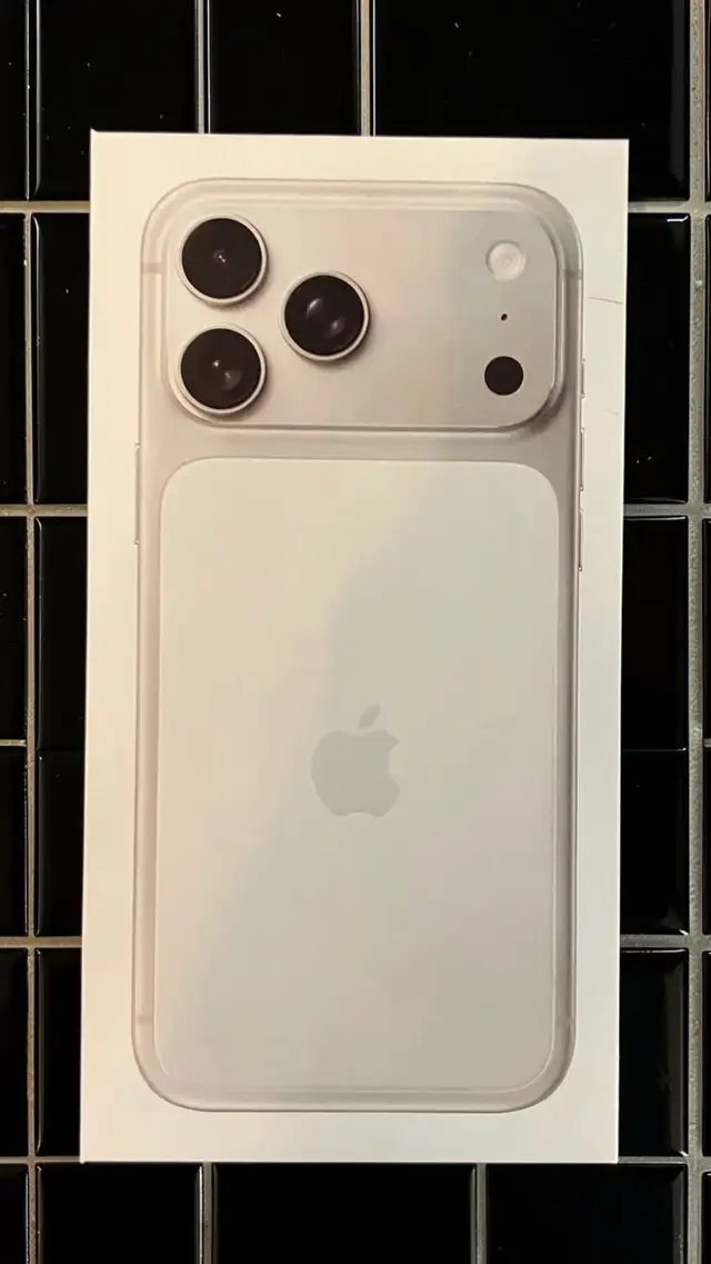 iPhone 17 Pro Max (1TB)453872410911068160