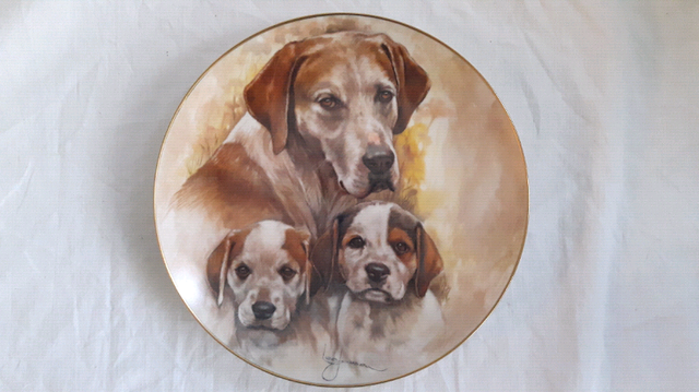 Leo Jansen My Favorite Pets Pointers Collector Plate (1983) in Arts & Collectibles in Winnipeg - Image 3