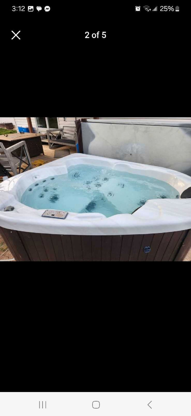 California Cooperage 102 model 240v  in Hot Tubs & Pools in St. Catharines - Image 4