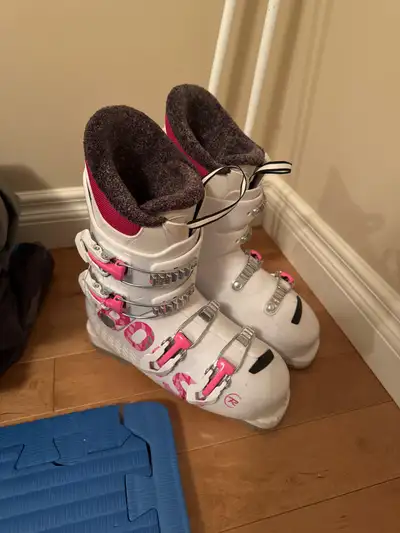 Rossignol Fun Girl youth JR ski boots, View more