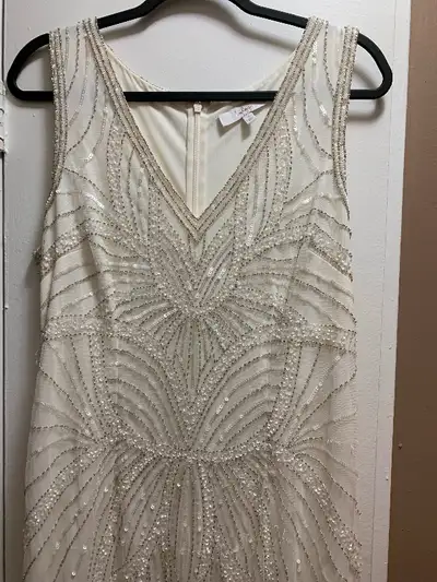 Absolutely stunning and flattering Lulu’s wedding dress! This dress is brand new with tags and has n...