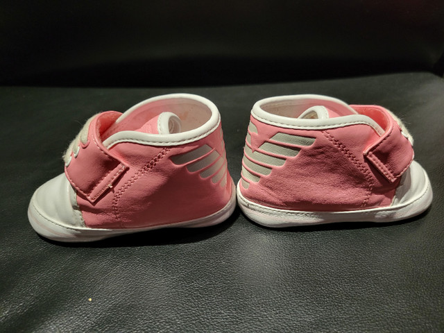 Armani souliers rose fille baby girl shoes pink taille 19 size dans Vêtements - 9 à 12 mois  à Laval/Rive Nord