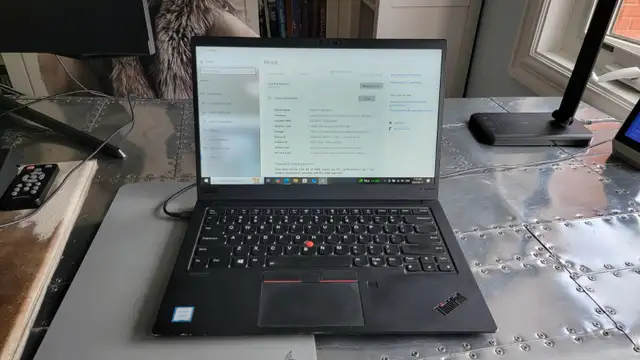 Windows 11 - ThinkPad X1 Carbon Gen 7 Executive laptop in Laptops in City of Toronto - Image 2